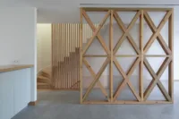 Reabilitação estrutura de madeira betão edificio residencial timber concret composite single family building 02