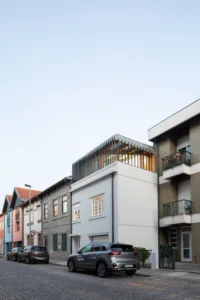 Reabilitacao estrutura de madeira betao edificio residencial timber concret composite single family building 01
