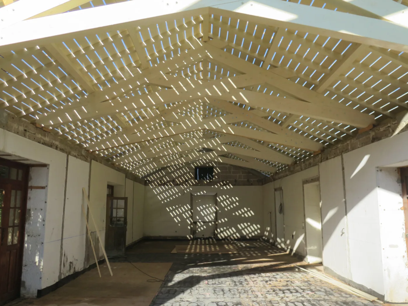 Aveleda timber roof design structural survey load bearing test ensaio de carga cobertura madeira 2